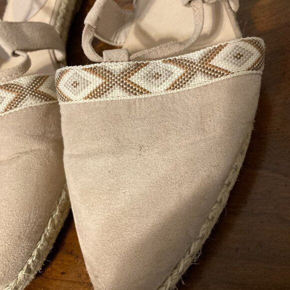 Nine West Women 8M Beige Canvas Boho Flat Sandel Ankle Tie Beaded Slip Ons - Picture 4 of 12